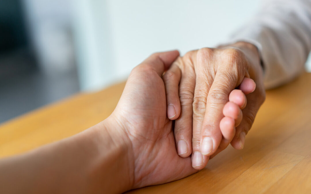 How to Deal With a Parent With Dementia: Practical Tips